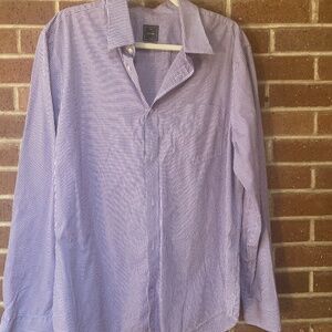Men’s button-down shirt by GAP in size XL